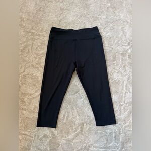 Women's Black Capri Leggings with Wide Waistband